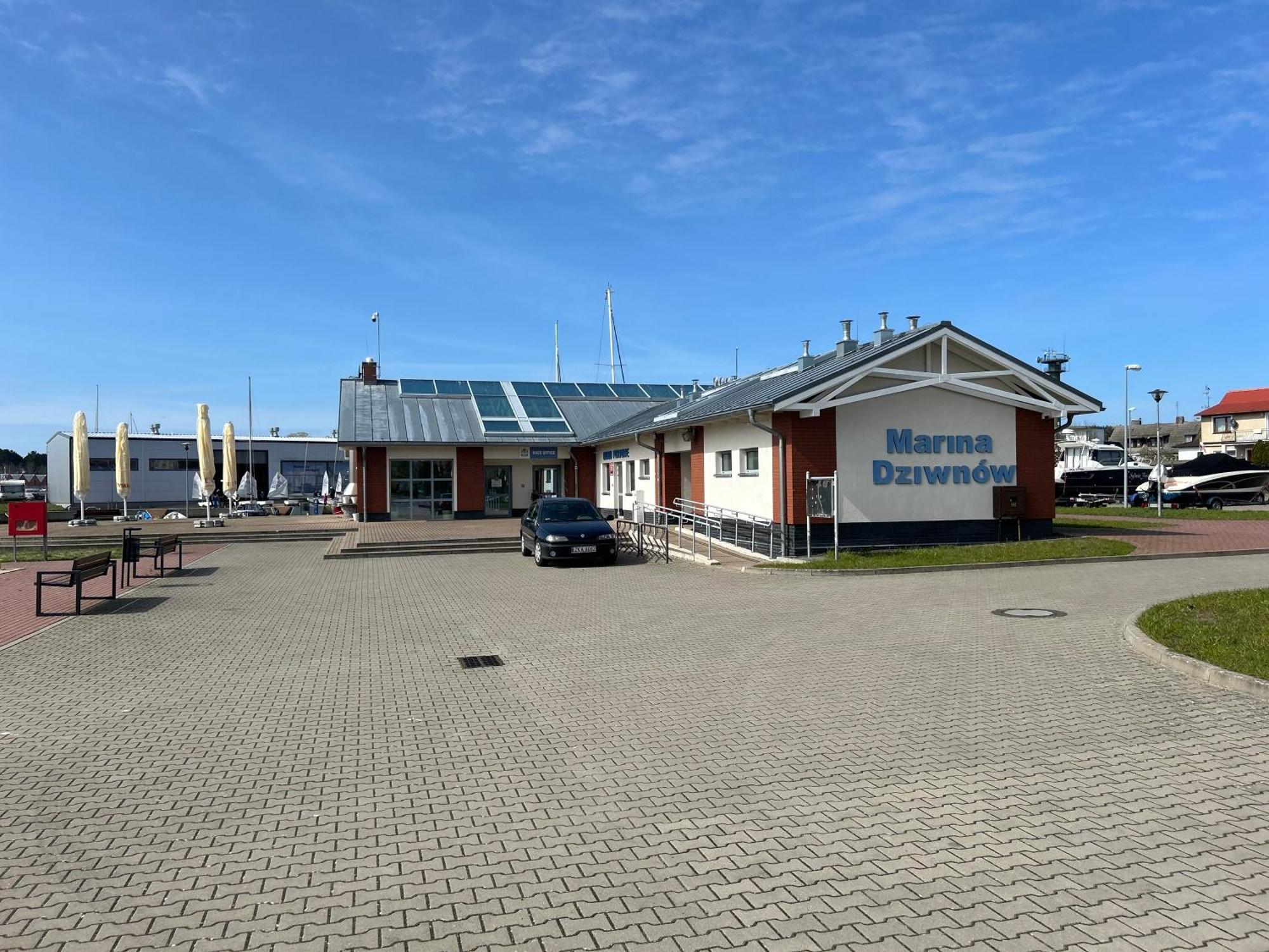 Blue Marina Apartment Dziwnow Exterior photo
