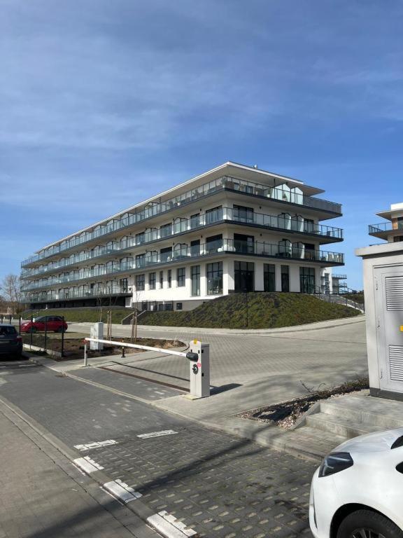 Blue Marina Apartment Dziwnow Exterior photo
